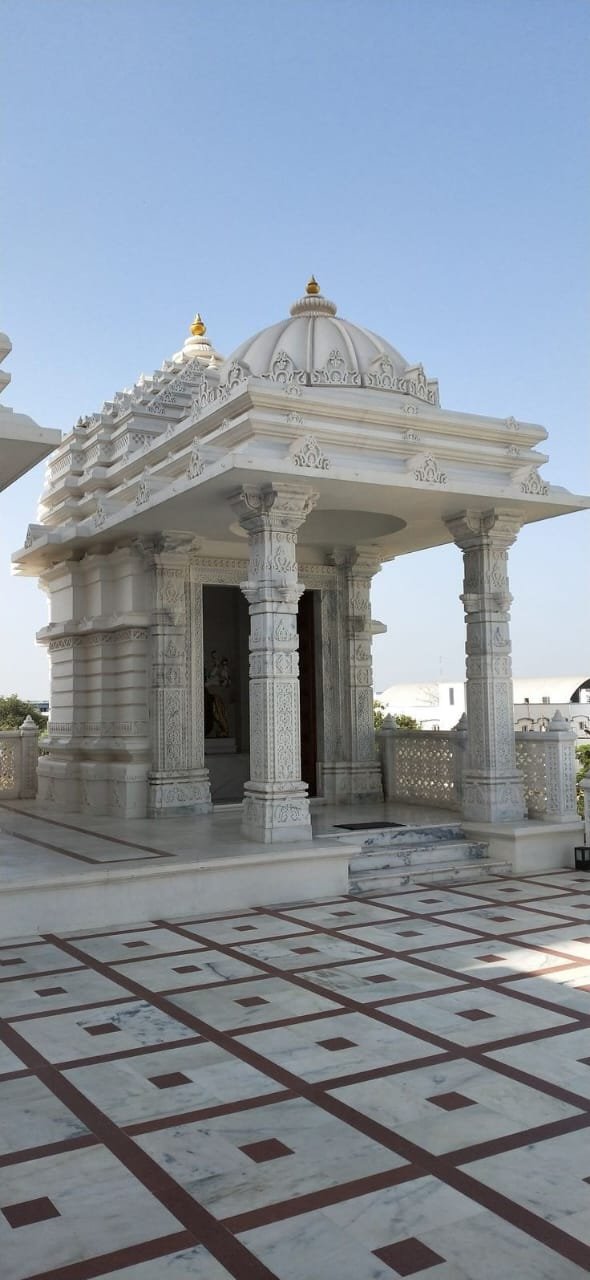 Medium size outdoor Temple